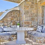 Vlia Mar Myconian Residences شقة